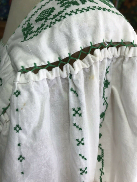 VTG 70s | Mexican Hippie Boho Cotton Boho White Embroidered Blouse | Free Size