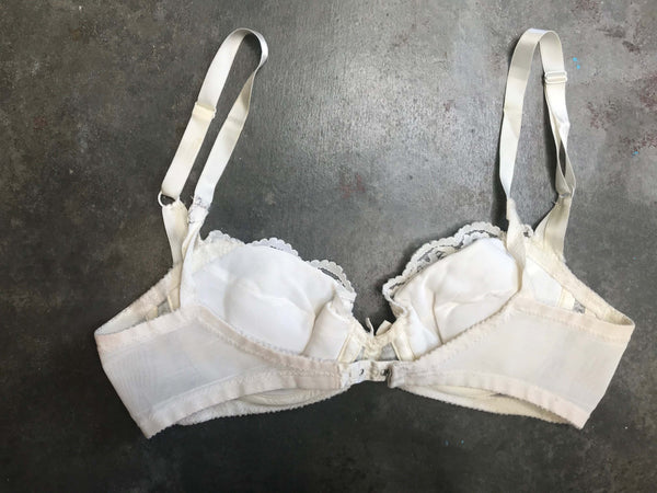 Vintage 1950s Bra | White Lace 50s Brassiere Pin up Lingerie | 34B