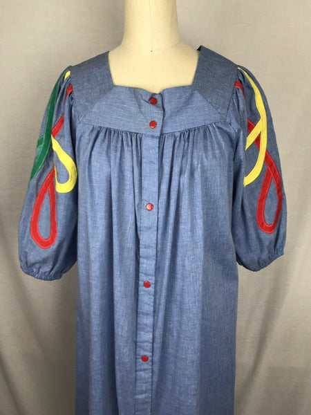 Vintage 70s Embroidered Pegnoir Nightgown Lounge Dress Kaftan MuuMuu Dress