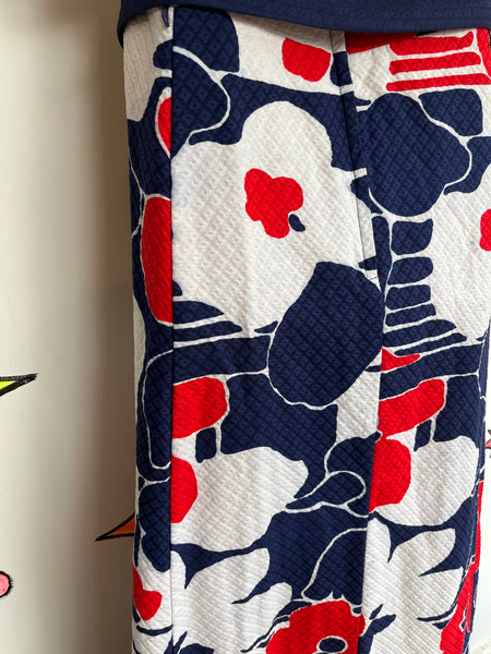 Vintage 60s 70s | Groovy Quilted Flower Power Maxi Dress | L