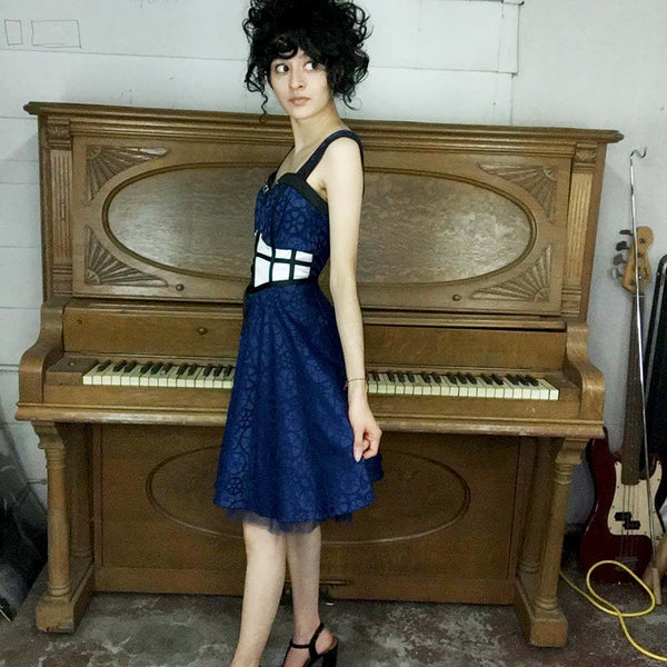 Dr Who Costume Police Box Dress Halloween Comicon Hot Topic Party BBC | Size L