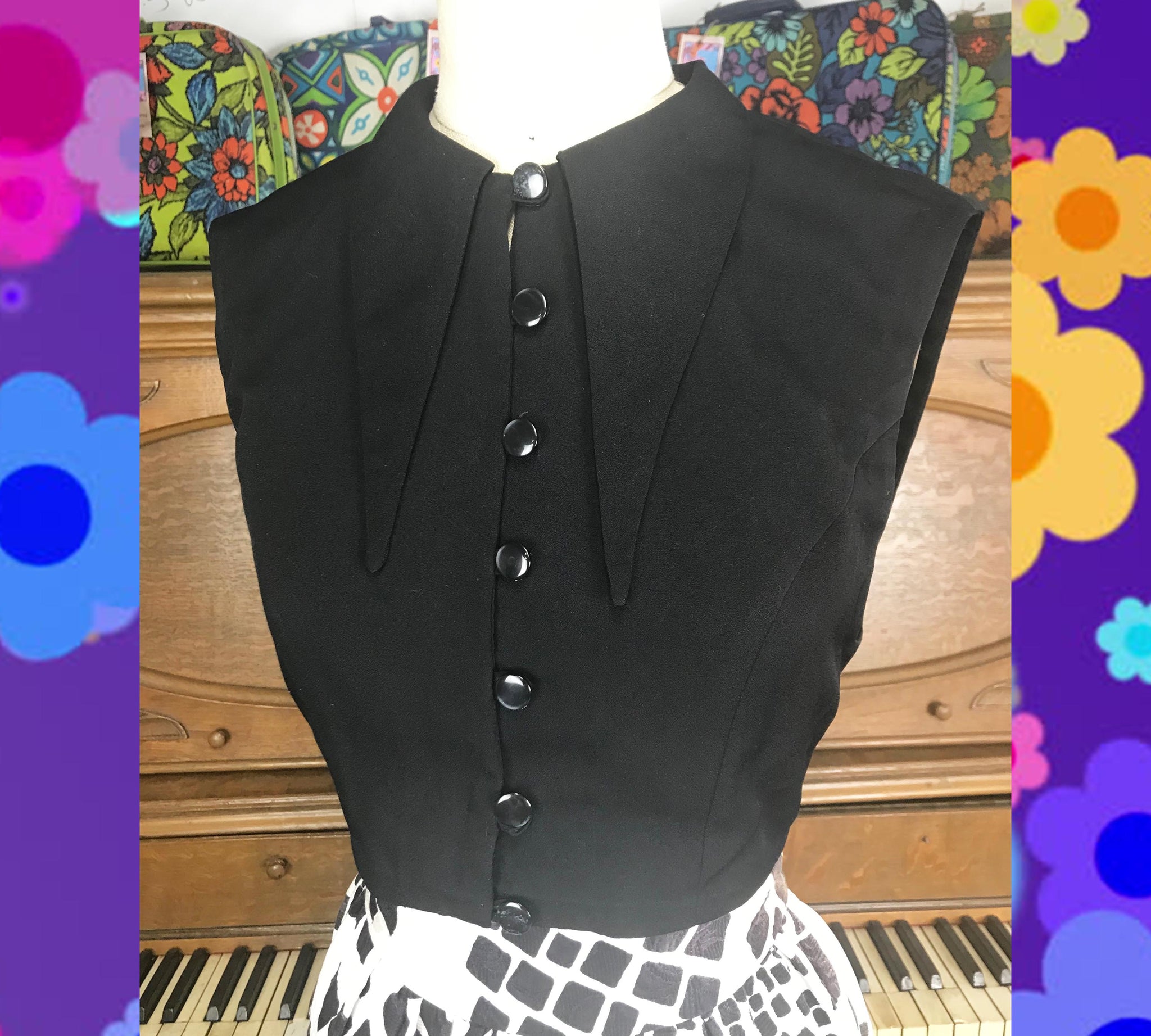 Vintage 60s 70s | Go Go Disco Groovy Hippie Boho Mod Big Collar Crop Top | XS