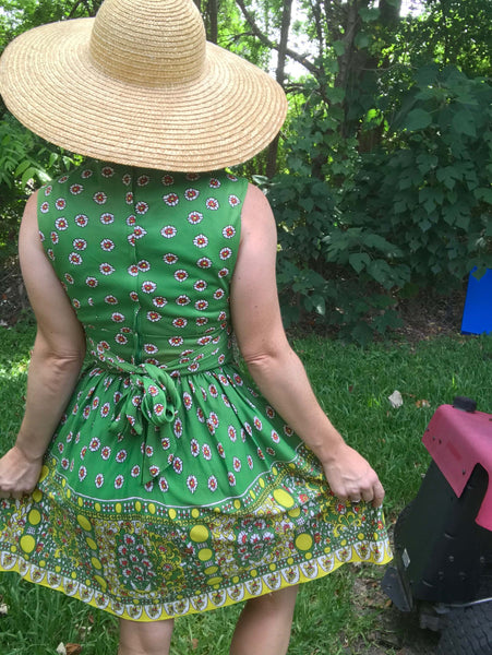 Vintage 60s 70s | Green Novelty Print Psychedelic GoGo Mod Groovy Mini dress | S