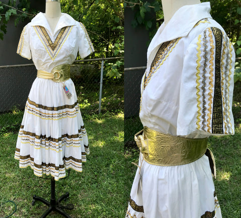 VTG 40s | Patio Squaw Dress | White Cotton Ric Rac Gold Trim Pinup Swing | M