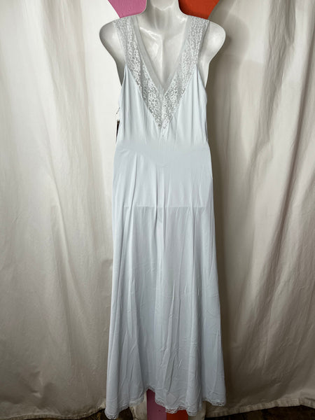 Vintage 50s 60s | Blue Nylon and Lace Slip | 34