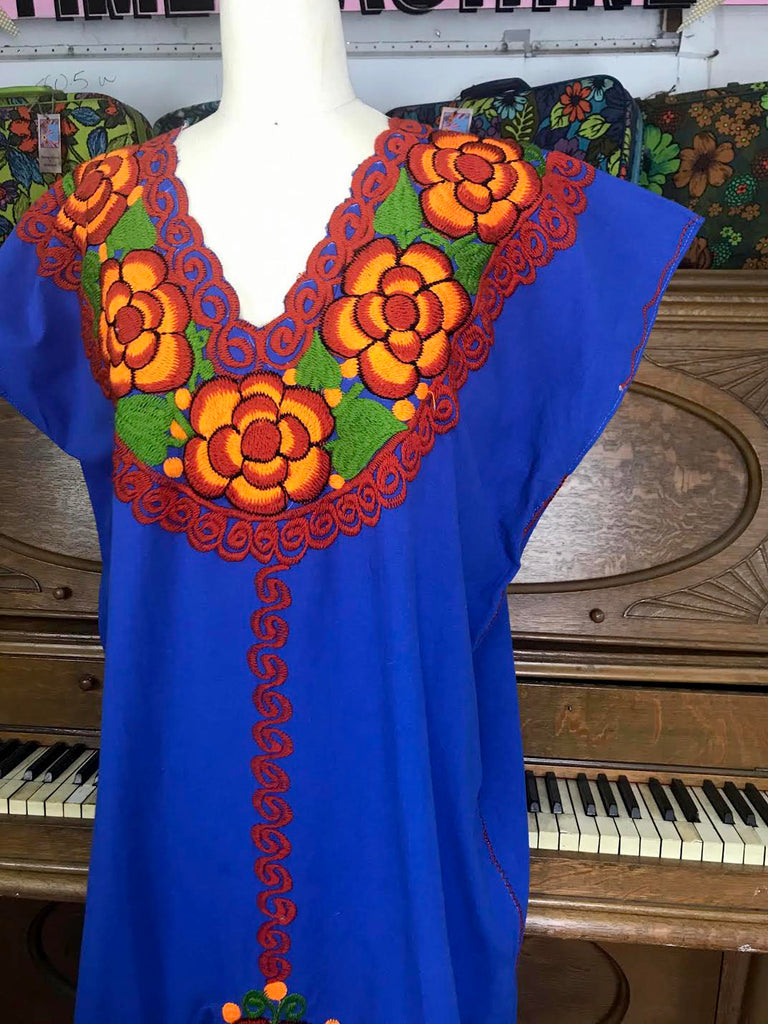 VTG 70s | Mexican Oaxacan Style MuuMuu Embroidered Caftan Boho Dress | Fashion Time Machine VTG 70s | Mexican Oaxacan Style MuuMuu Embroidered Caftan Boho Dress | Fashion Time Machine
