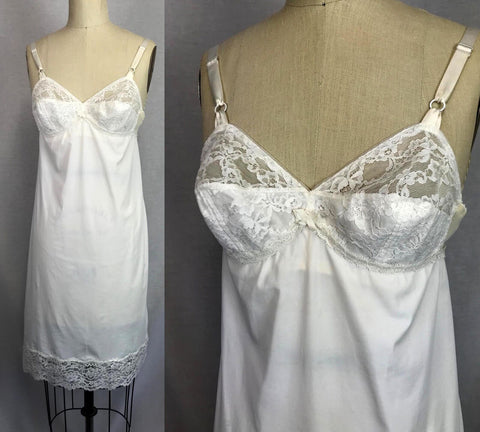 Vintage 50s 60s | Vanity Fair Bullet Bra White Lace Lingerie Pin up Slip | 34A