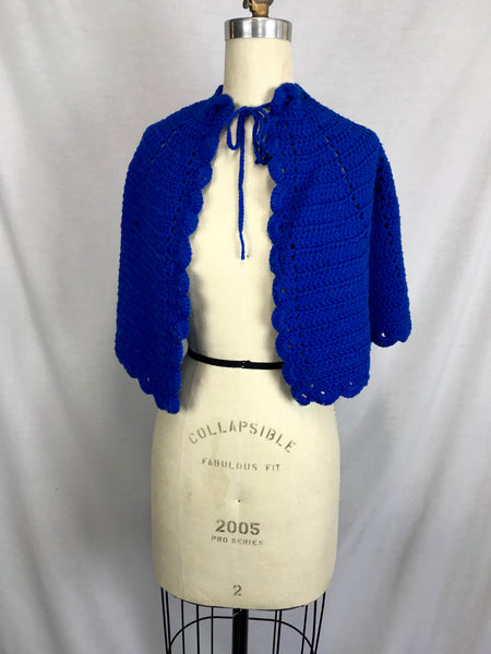 Vintage 70s | Hippie Woodstock Mod Boho Crochet Poncho Capelet Cape Shawl