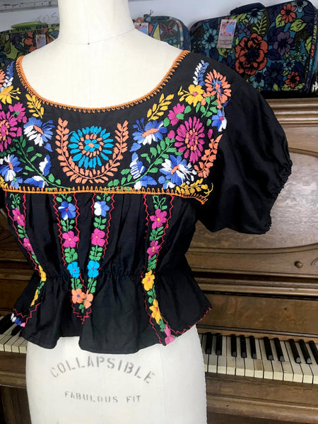 Vintage 70s | Mexican Hippie Cotton Boho Embroidered Crop Top Blouse | Medium M