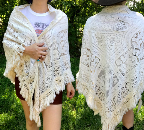 Vintage 70s | California Things Boho Fringe Crochet Lace Shawl Wrap