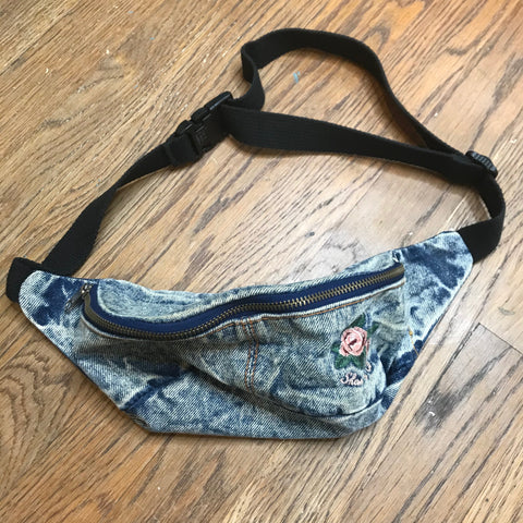 Vintage 1980s | Denim Fanny Pack