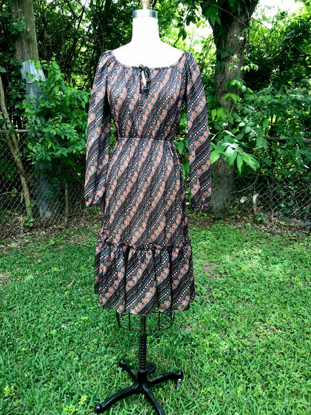 VTG 70s | Prairie Floral Boho Hippie Bell Sleeve 1970s Dress | M L