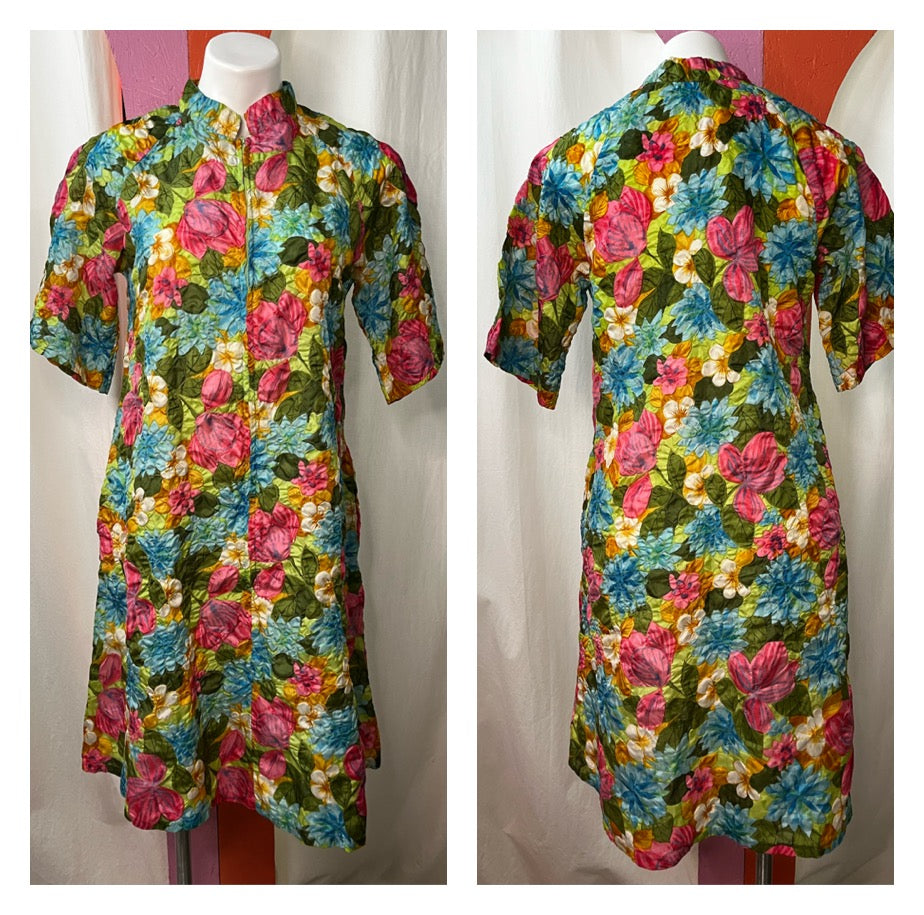 Vintage 60s 70s | Psychedelic Mod Quilted Groovy Nighty Lounge Robe Dress